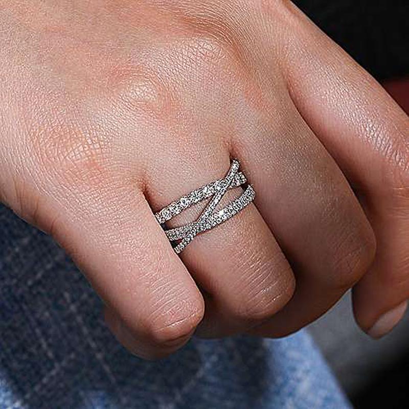 Huitan Fashion Design Women's Rings Paved CZ Stone Fancy Cross Wedding Rings  Color Sparkling Female Jewelry Drop Shipping