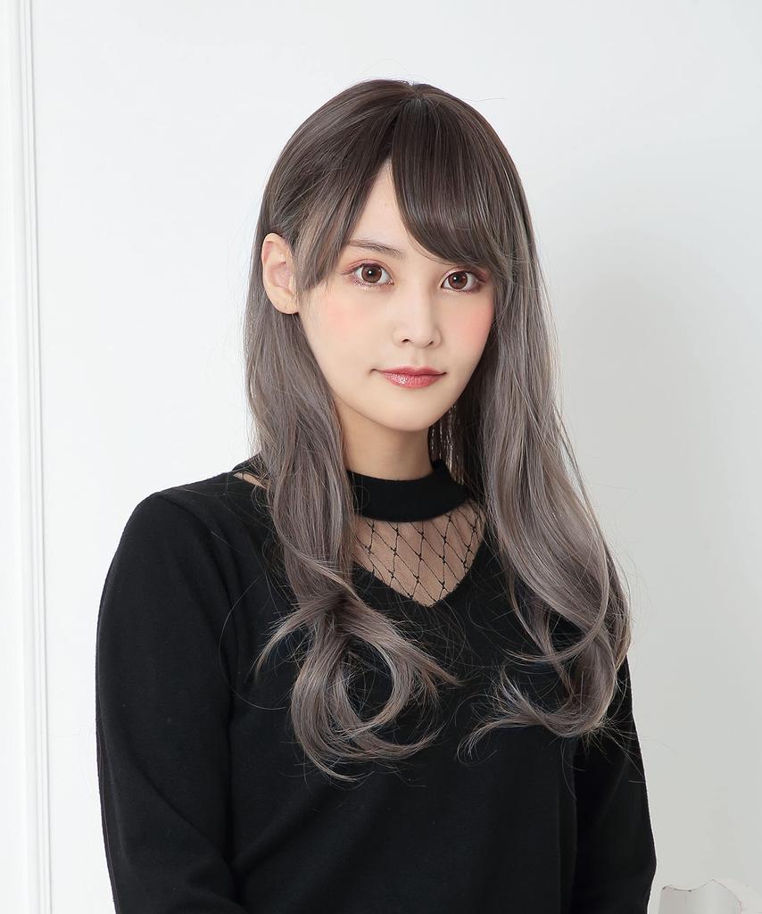 Clearstone WIGGY RICH Women's Wavy Long Wig In White Ash Gold