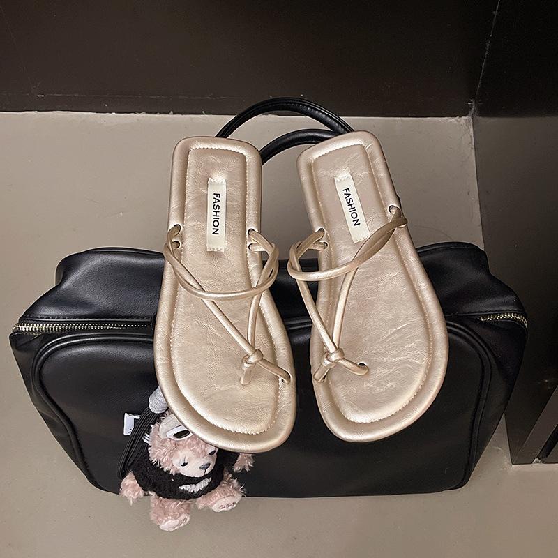 Niche Flip-flops Women's Outer Wear 2025 Summer New Casual Toe Soft-soled Slippers Beach Cool Slippers Women