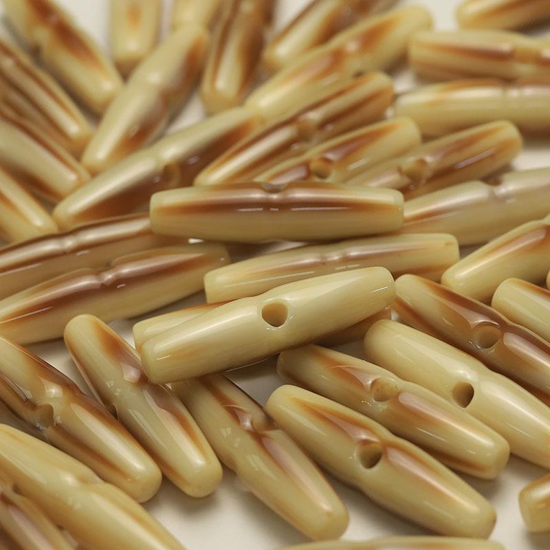 

Кнопка из смолы в форме оливки с наконечником рога, с одним отверстием, плоская с двух сторон, для нейлонового пальто, тренча, с веревочной пуговицей-хвостиком 4 #[58.5x14.5mm QH A19 Olive Monocular Khaki]