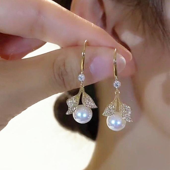 Silver Needle Pearl Zircon Earrings Women's High-end Sense Niche Temperament Cold Wind Mori Earrings Ear Jewelry