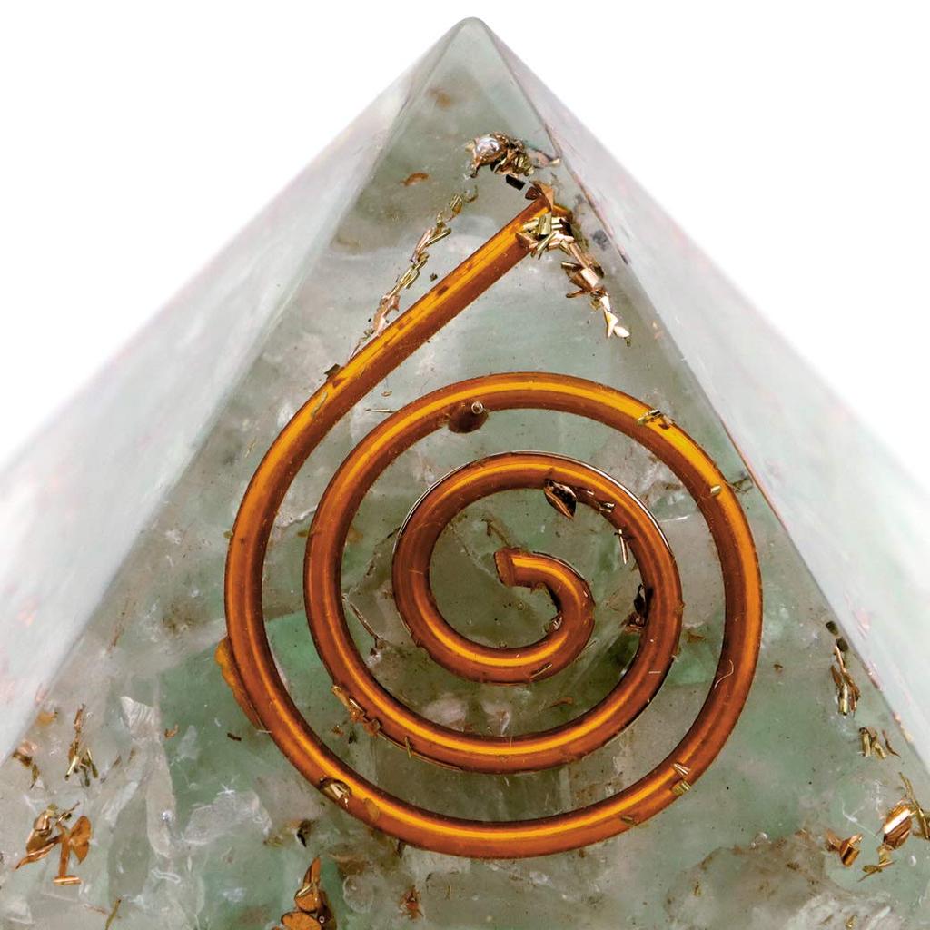 [GOLD STONE] Natural Stone Orgonite Pyramid, Spiritual Goods, Approximately 30mm Wide, Fluorite