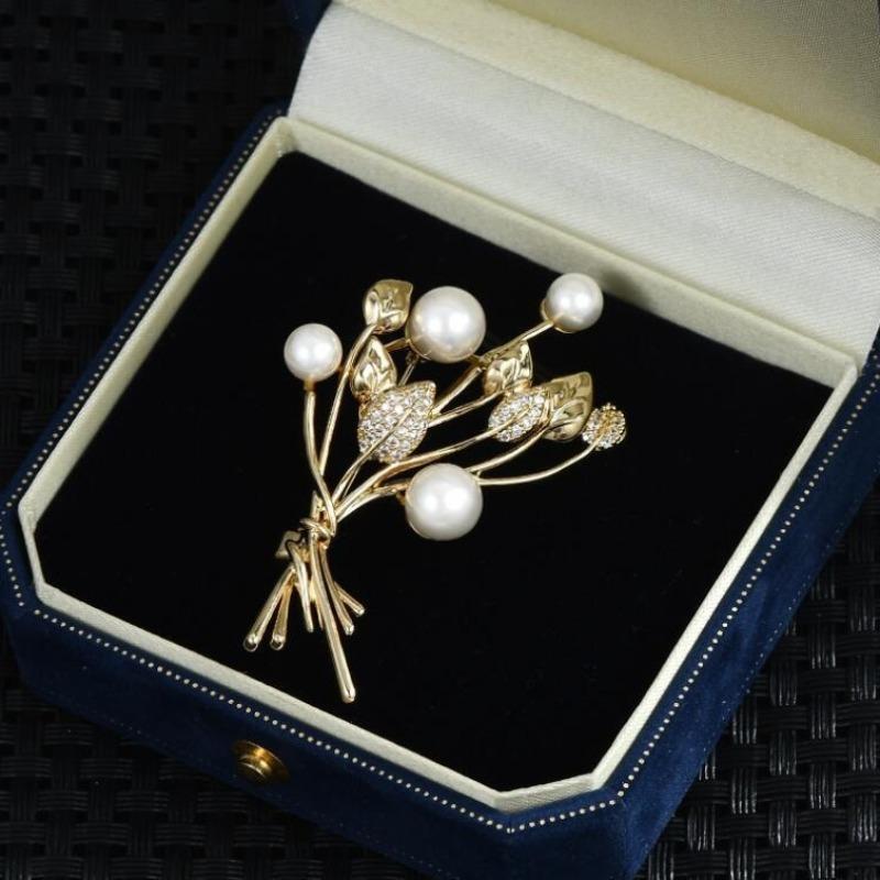 1PC Fashion Plant Shaped Leaf Pearl Brooches Women Clothing Coat Jewelry Party Accessries Gifts