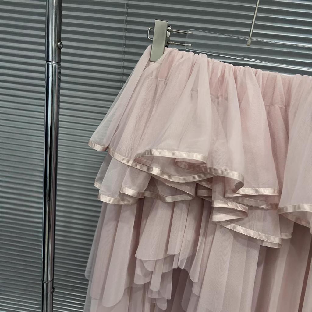 Spring 2026 High-Waist Multi-Layer Irregular Long Fluffy Skirt with Side Slit