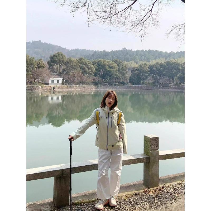 Couple Windbreaker Jacket Women Korean Style Retro Outdoor Hiking Hooded Coat Loose Spring Autumn Fashion