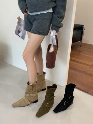 2025 Koreanische Version des neuen Nischendesigns Retro Französische kurze Stiefel kleiner eckiger Kopf Westernstiefel Wildleder mittelhohe Stiefel Damenstiefel