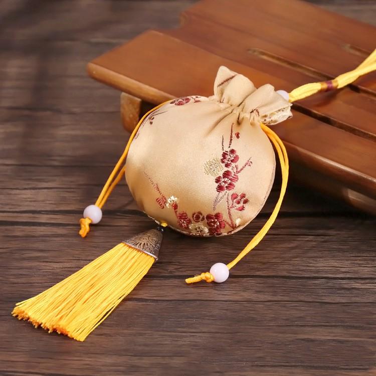 Dragon Pattern Plum Blossom Embroidered Scented Sachet Pendant