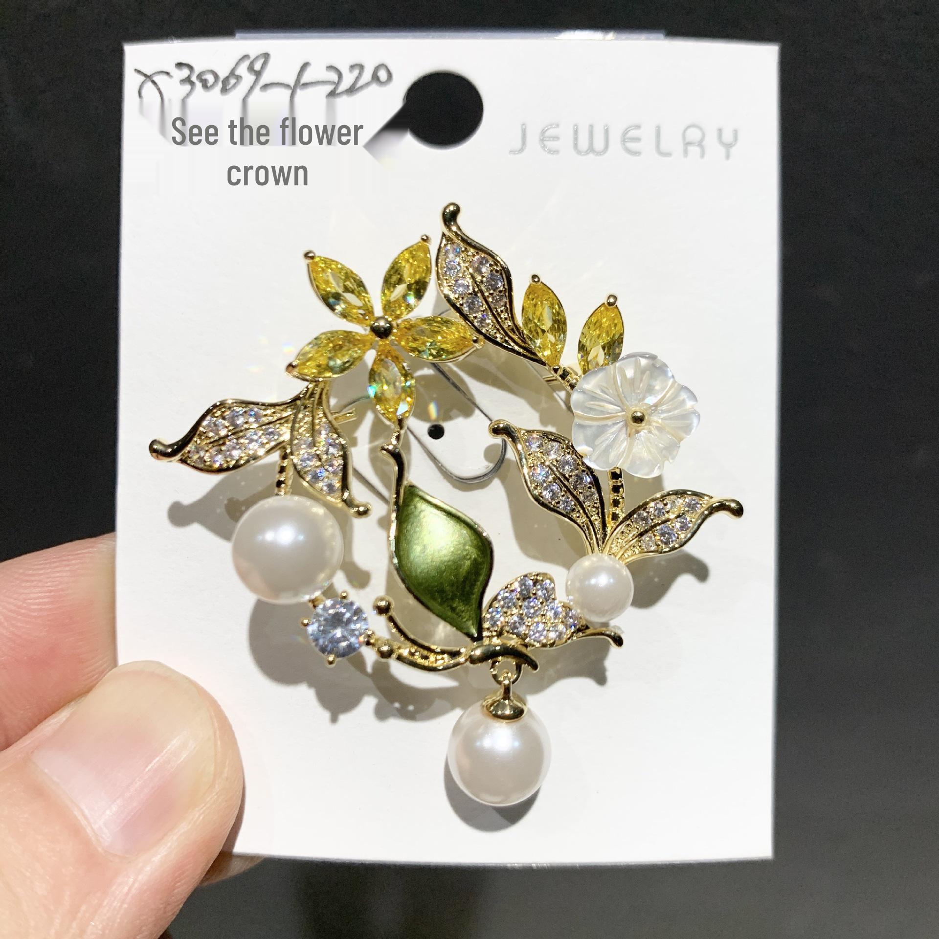 Bo Xin Yun Elegant Chinese Shell Pearl Flower Brooch