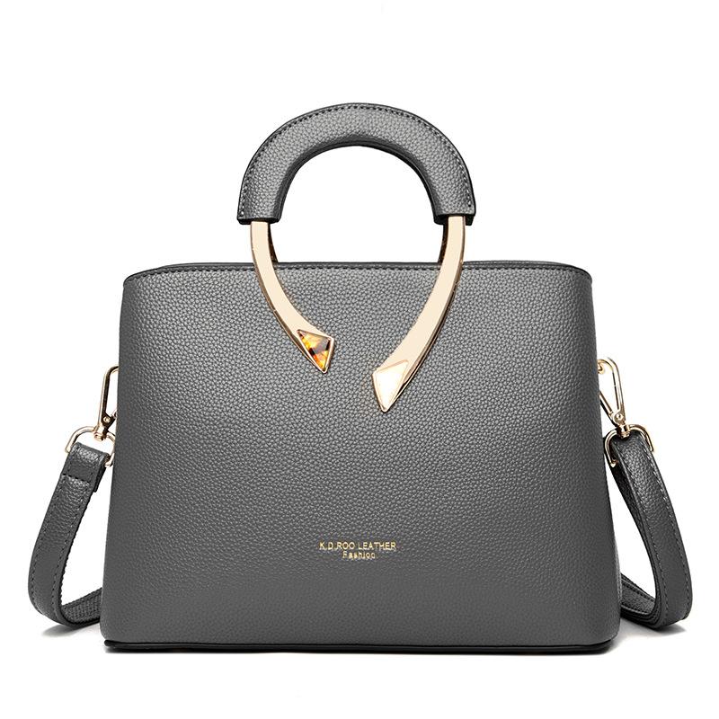 A Fashionable Large-capacity Handbag for Middle-aged Mothers, A Single-shoulder Crossbody Bag