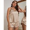 Berankovių šilkinis halterio stiliaus pižamos komplektas su raukiniuotu kraštu vasarai.