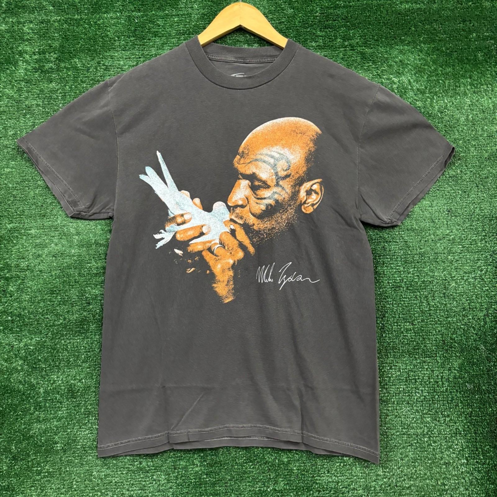 Mike Tyson Iron Mike Pigeon Kiss T-Shirt Size Medium XL