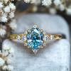 Huitan Noble Fancy Women Ring Gold Color/CopperColor Wedding Engagement Accessories Inlaid Shining Blue CZ Trendy Jewelry Gift