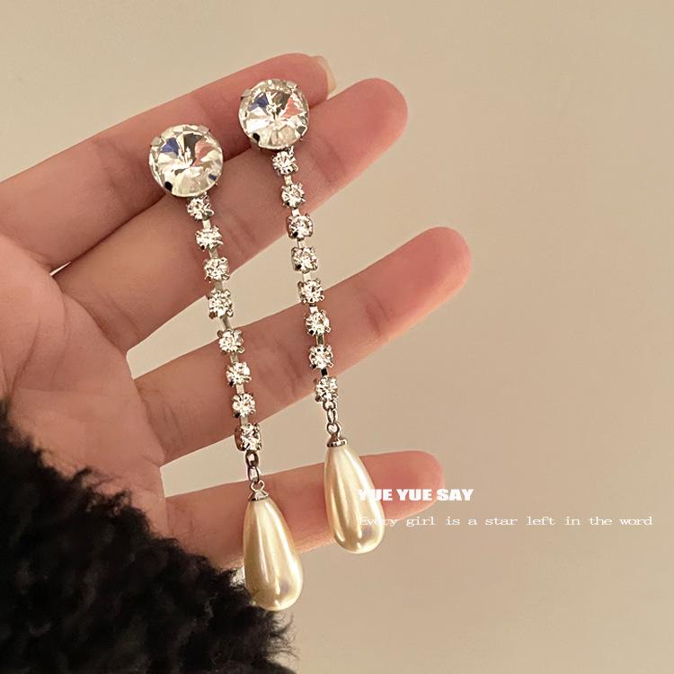 French Retro Zircon Pearl Stud Earrings - Elegant, Versatile Light Luxury Design for Women