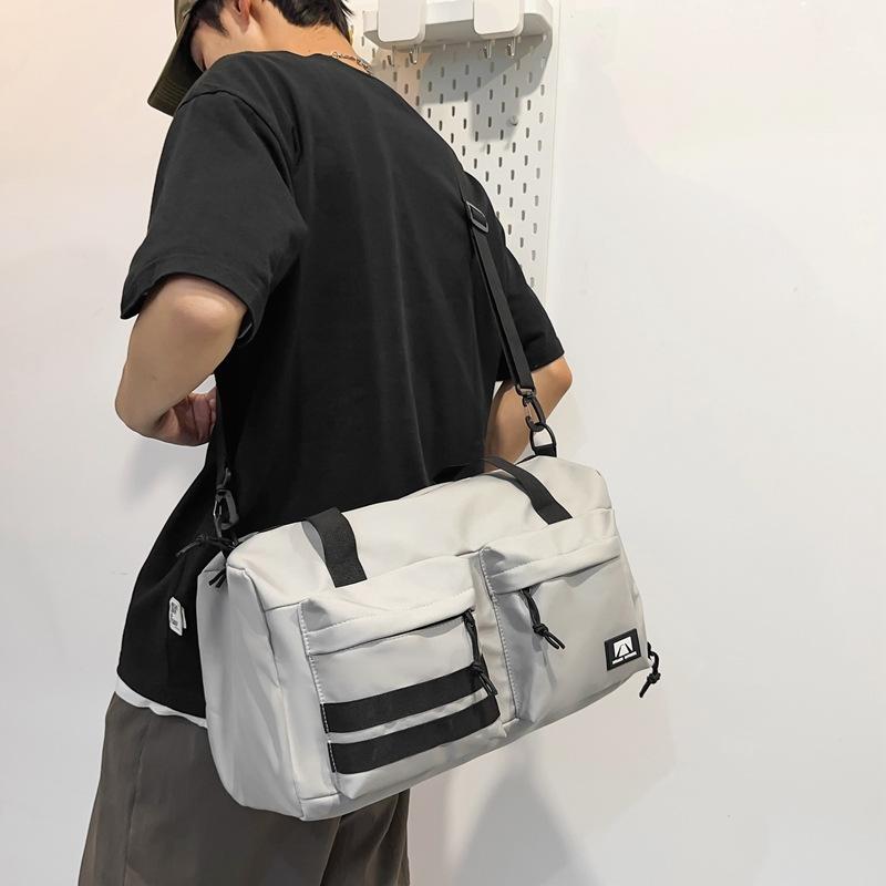 Men and Women Wet and Dry Sports Gym Bags Simple Casual and Large Capacity Shoe Storage Handbags Can Be Used To Pull The Lever