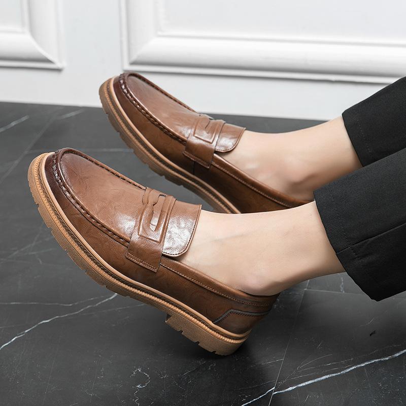 

Men s shoes four seasons new casual leather shoes fashion foot loafers trend one pedal British style business dress shoes 43