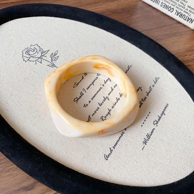 Dopamin Ombre Geometrischer Harzarmreif: High-End Europäischer & Amerikanischer Nischen-Modeschmuck