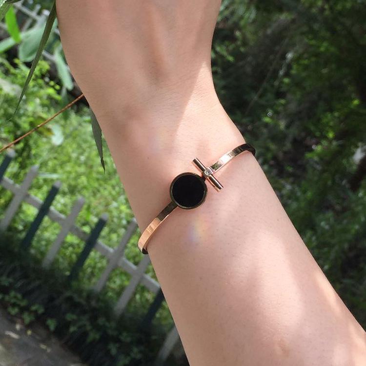 Rose Gold Korean Style Four-Leaf Clover Open Cuff Bracelet for Women - Simple, Classic Accessory