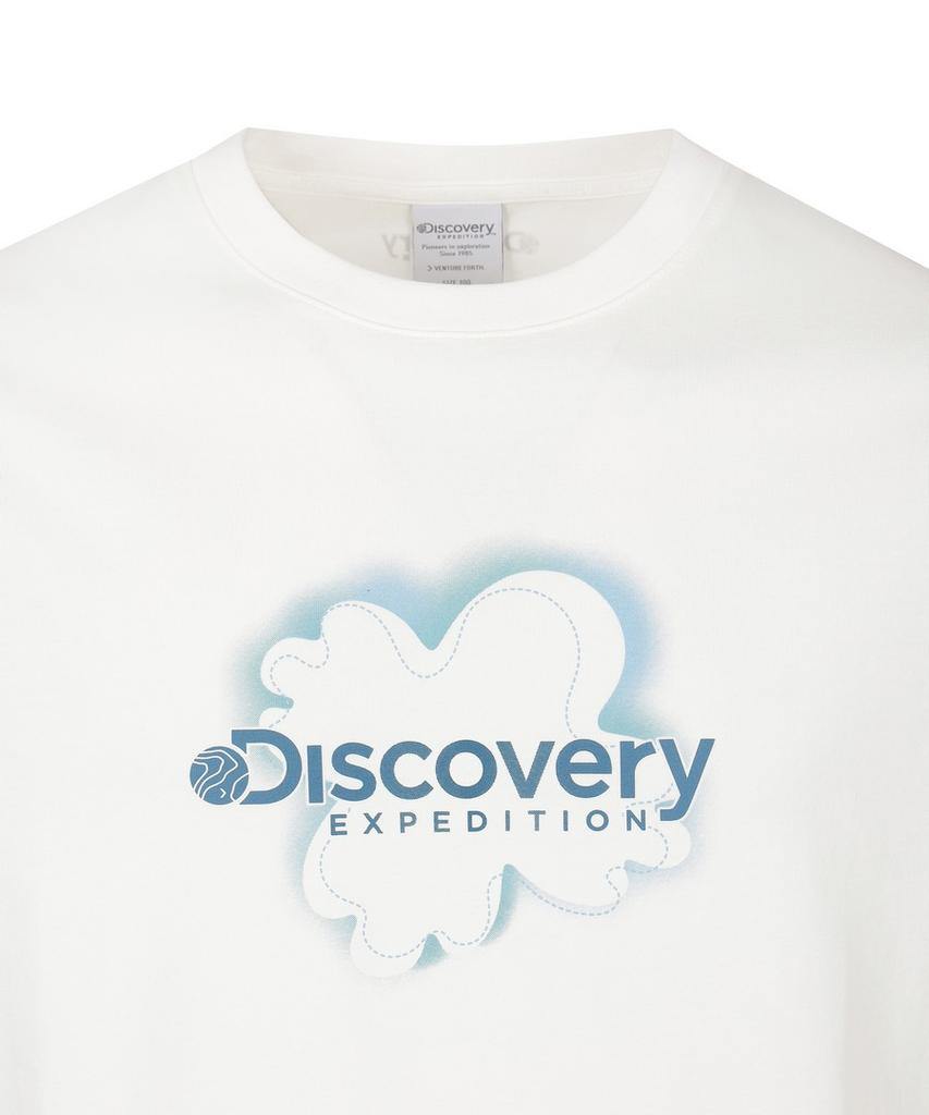 DISCOVERY EXPEDITION Uni Freshvent Map Lettering Short Sleeve T-Shirt (White)