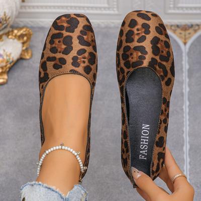 European and American New Single Shoes Women's 2025 Spring and Autumn Shallow Mouth Suede Flat Bottom Leopard Print Large Size Single Shoes Women's 