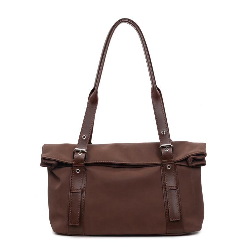 

Korean version of casual large-capacity underarm bag women s 2025 winter new simple tote bag foreign fashionable shoulder bag темно-коричневого