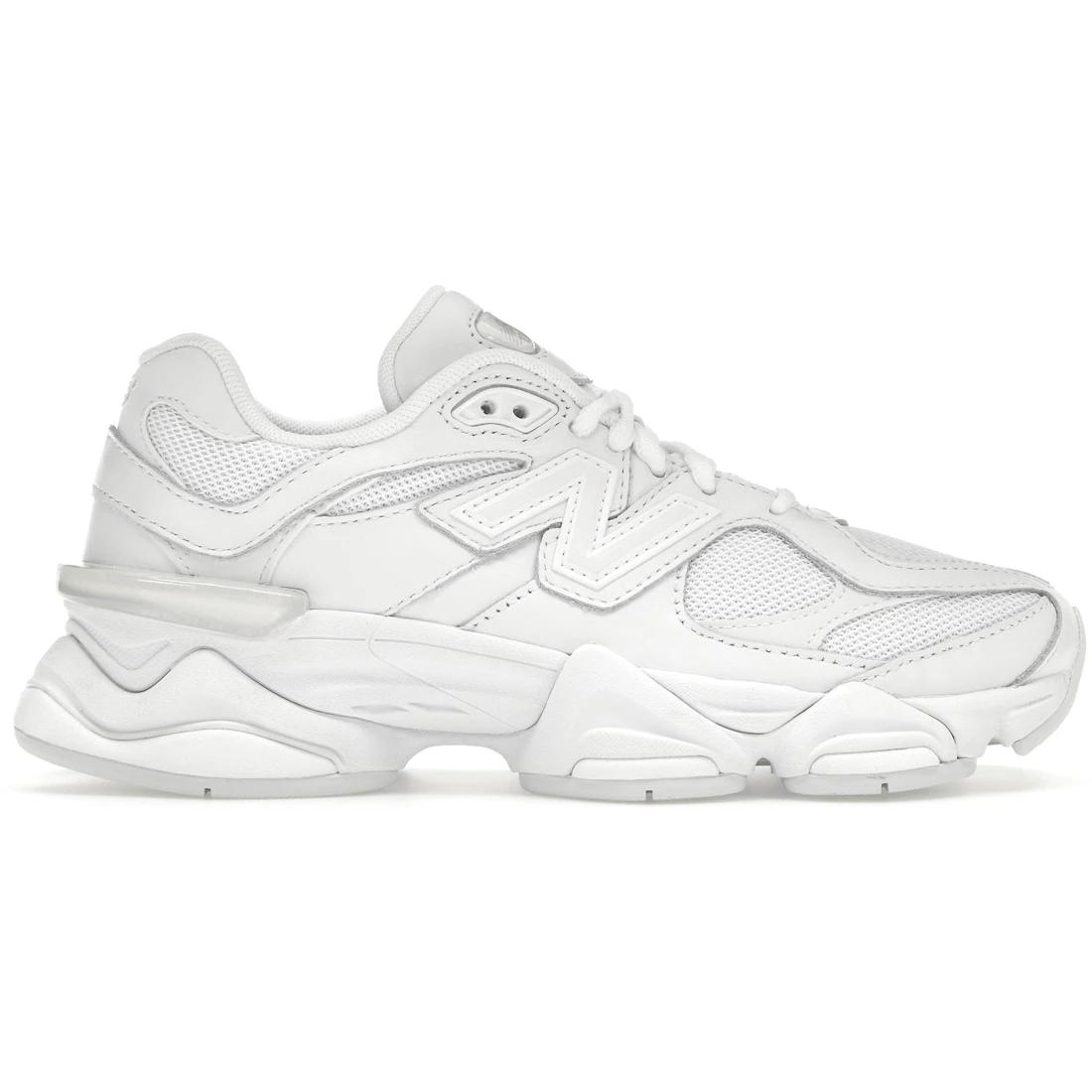 

Кроссовки New Balance 9060 Triple White(U9060NRJ) 42