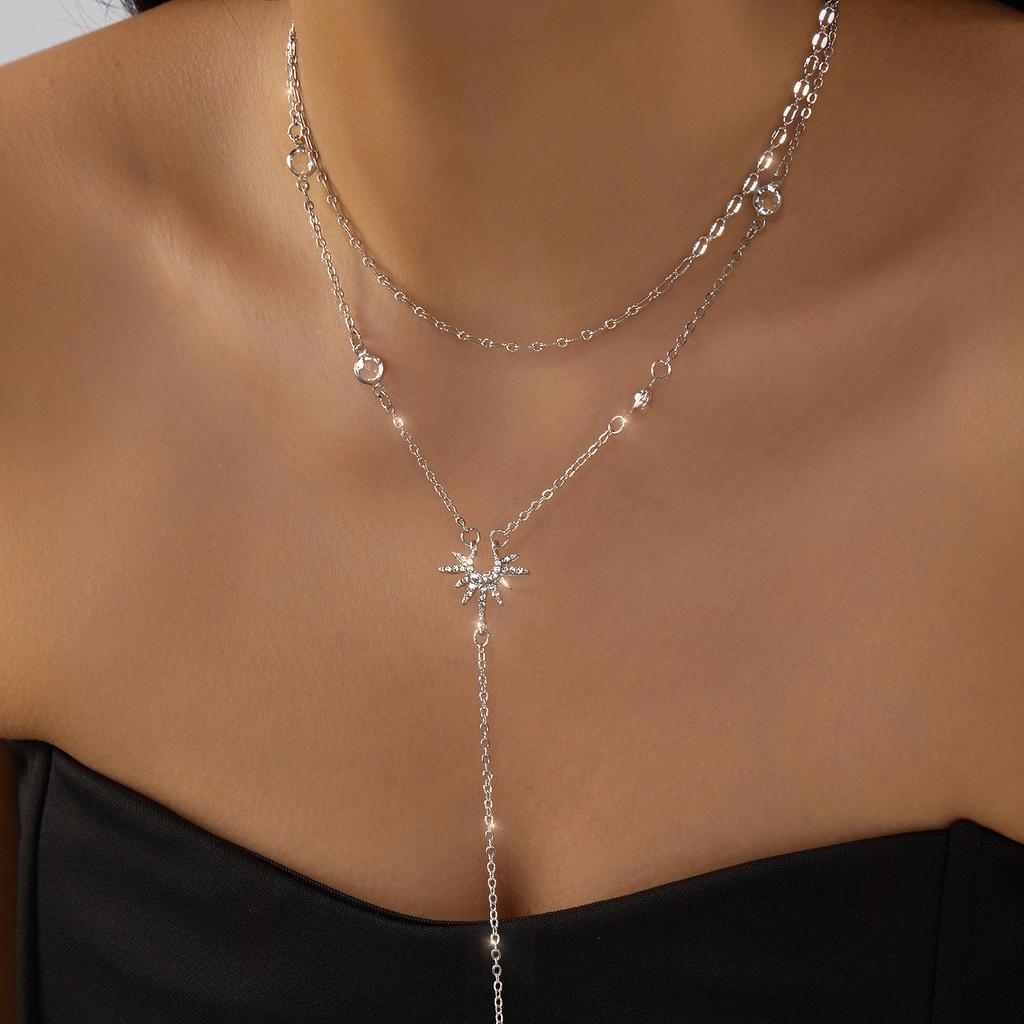 The New Y-shaped Necklace Is Fashionable and Versatile, Fringed with Diamonds, Sunflower Sweater Chain, and The Necklace Is Exquisite and Elegant.