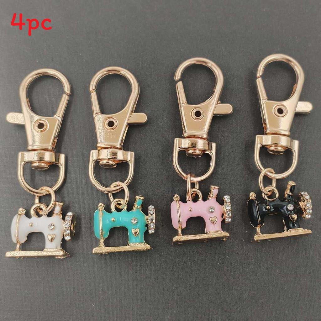 

Elegant Glass Keychain With Alloy Pendant For Holiday And Special Occasion Gifts Style B