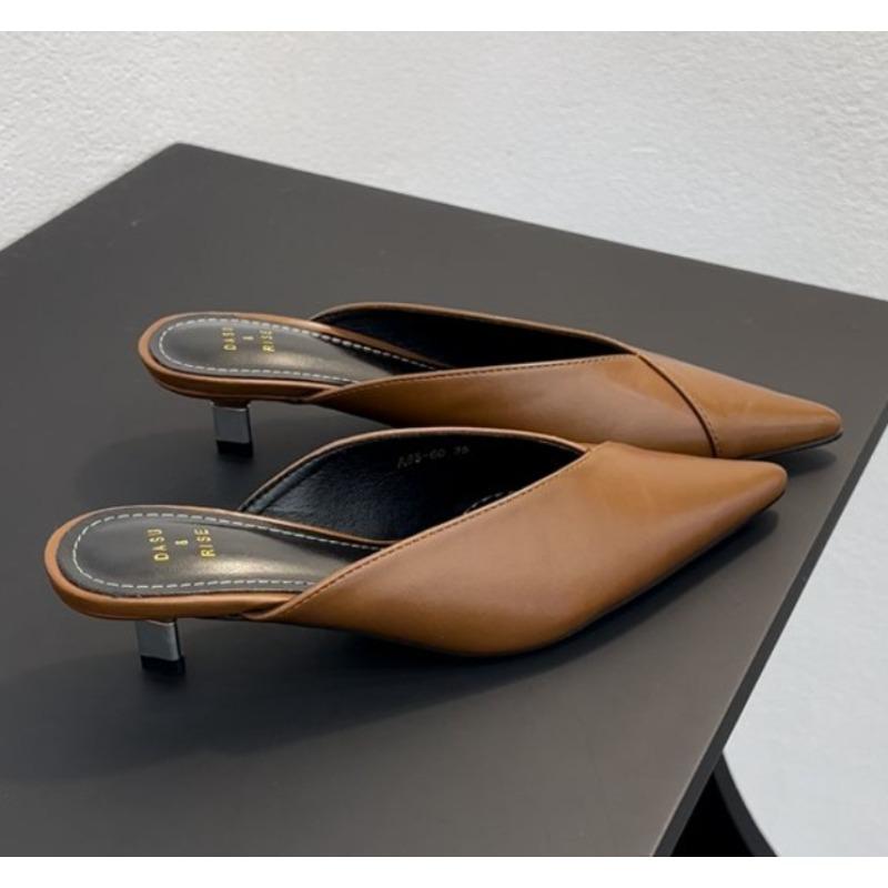 Pantofole a Punta Donna Tacchi Alti Nuove Scarpe Estive Moda Lusso Tacco Quadrato Ciabatte Mocassini Slip Zoccoli Scarpe da Festa Donna Nere