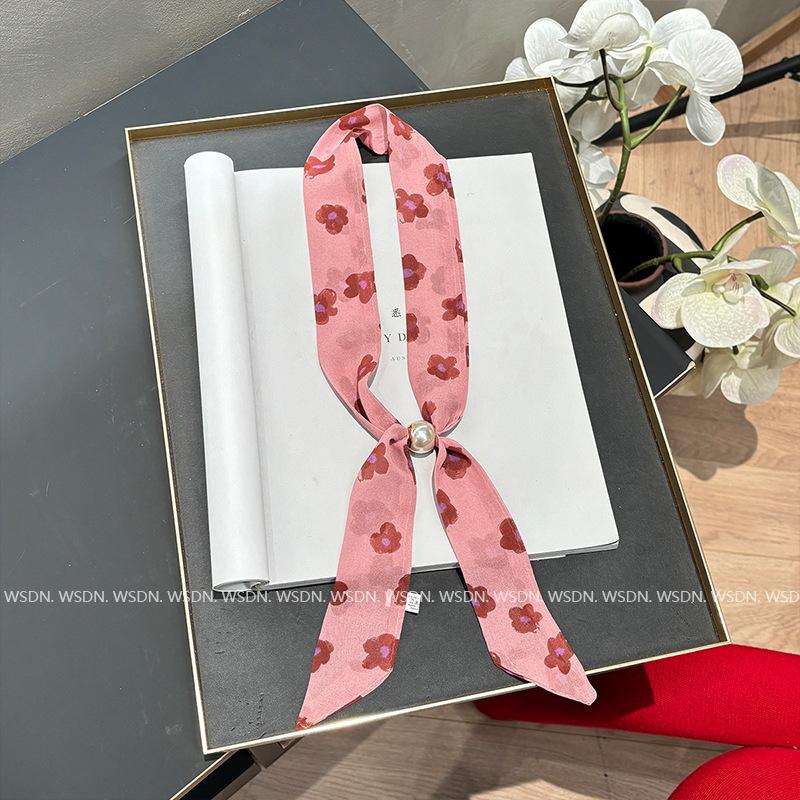 Polka dot floral pearl silk scarf women's Korean high-end sense neck ribbon decorative scarf versatile fashion small square scarf