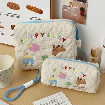 Araçlar ve Aksesuarlar – Makyaj Çantaları