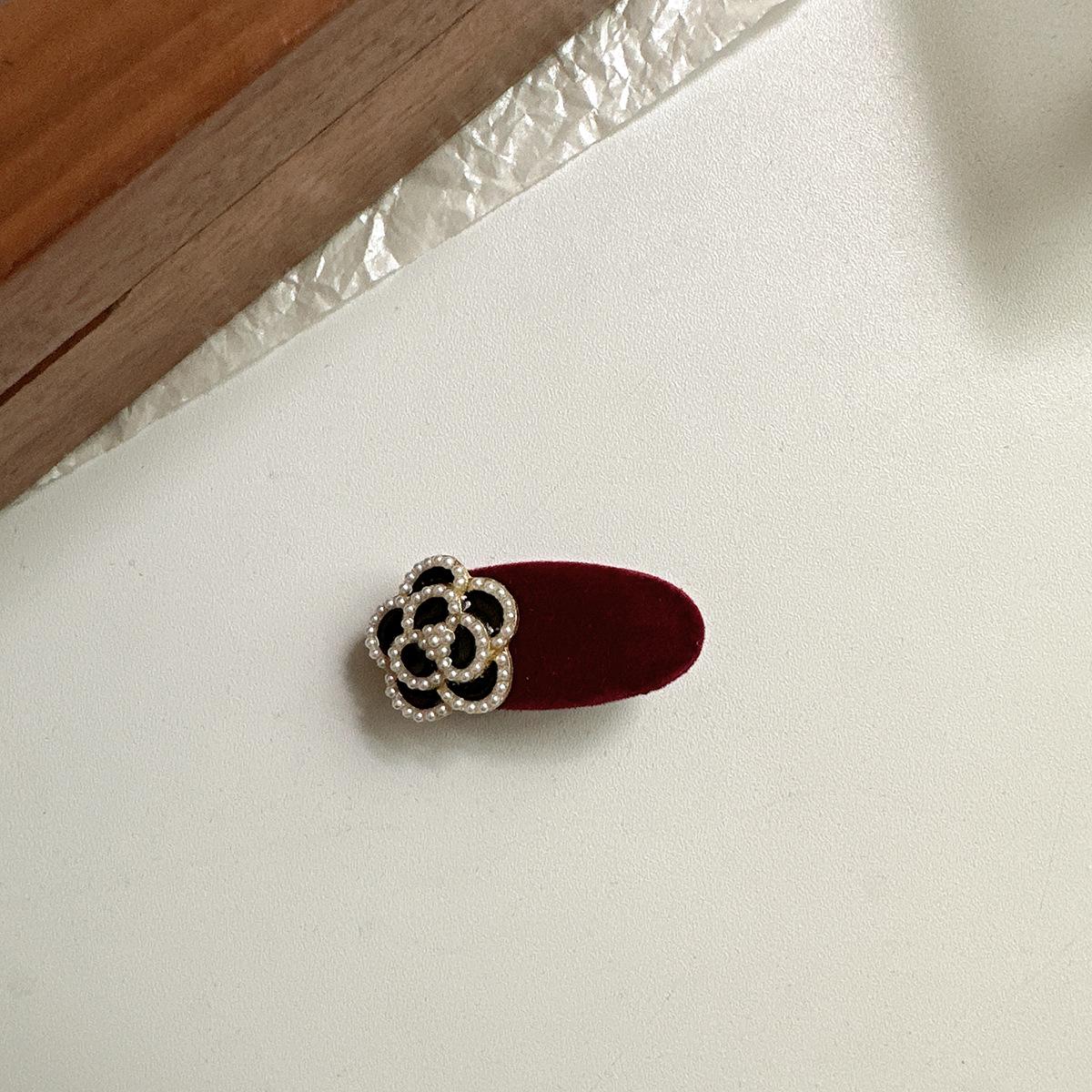 

Red Pearl Camellia Duckbill Hairpin for Women