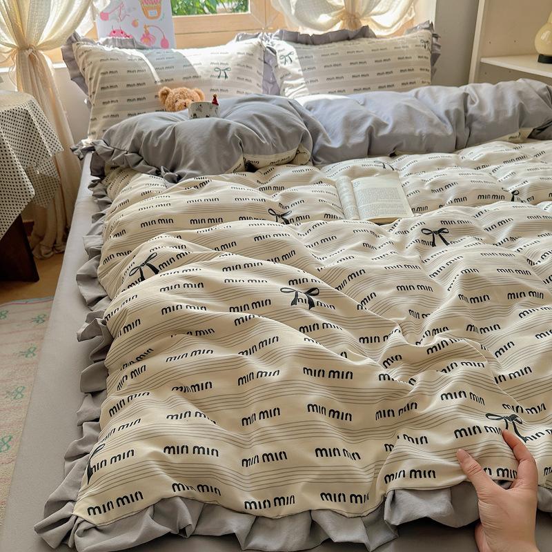 Čtyřdílná sada lůžkovin z dvojité příze, šetrná k pokožce, prodyšná a pohodlná, prané prostěradlo, povlaky na přikrývky, povlaky na polštáře, sady