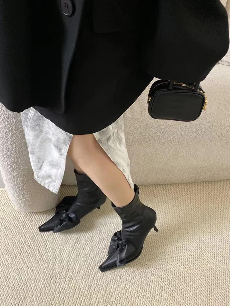 fashion Big Cute Bow Women Ankle Boots Black White Women SHort Sock Botas Thin High Heels Back Zipper Winter Autumn Chelsea Boots 35-39