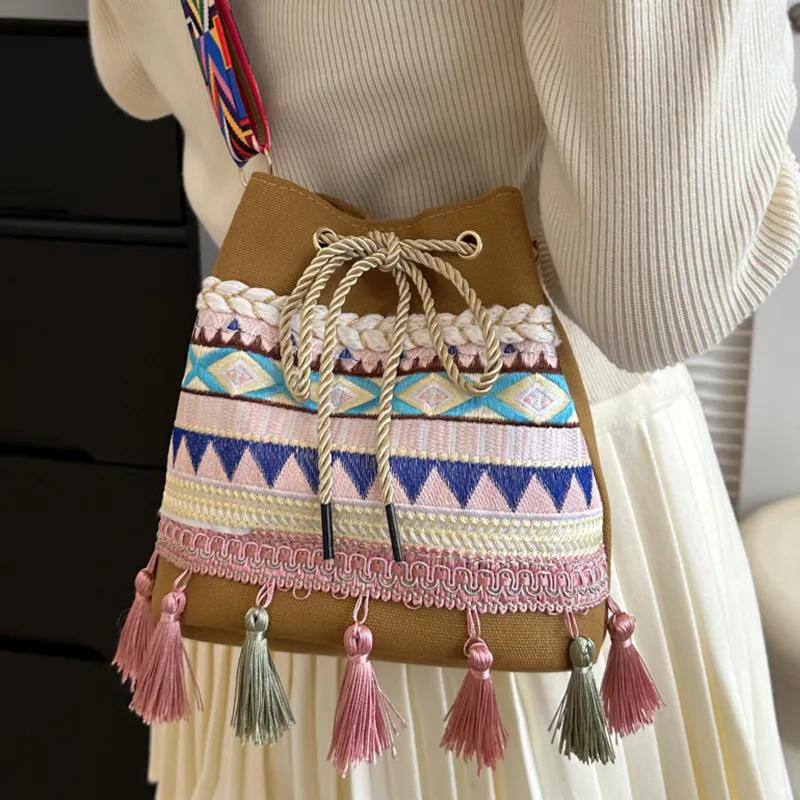 WTEMPO Women's Crossbody Bags Tassel Singer Shoulder Bags Ethnic Style Casual Versatile Hemp Wide Strap Bags