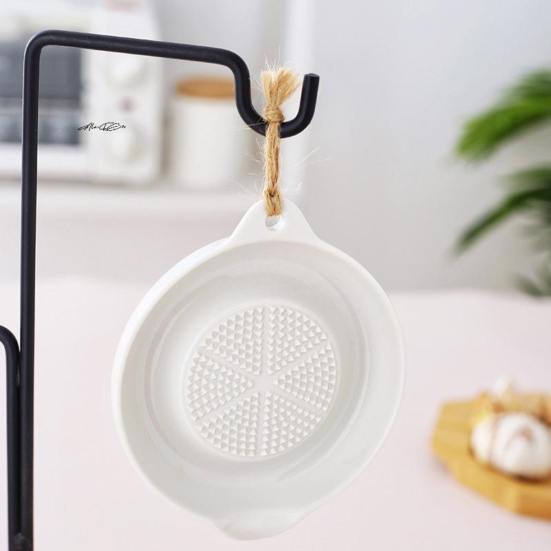 White Ceramic Portable Ginger Grater Hand Grinder Garlic Masher Kitchen Tool Simple Style Porcelain Carrot Grinding