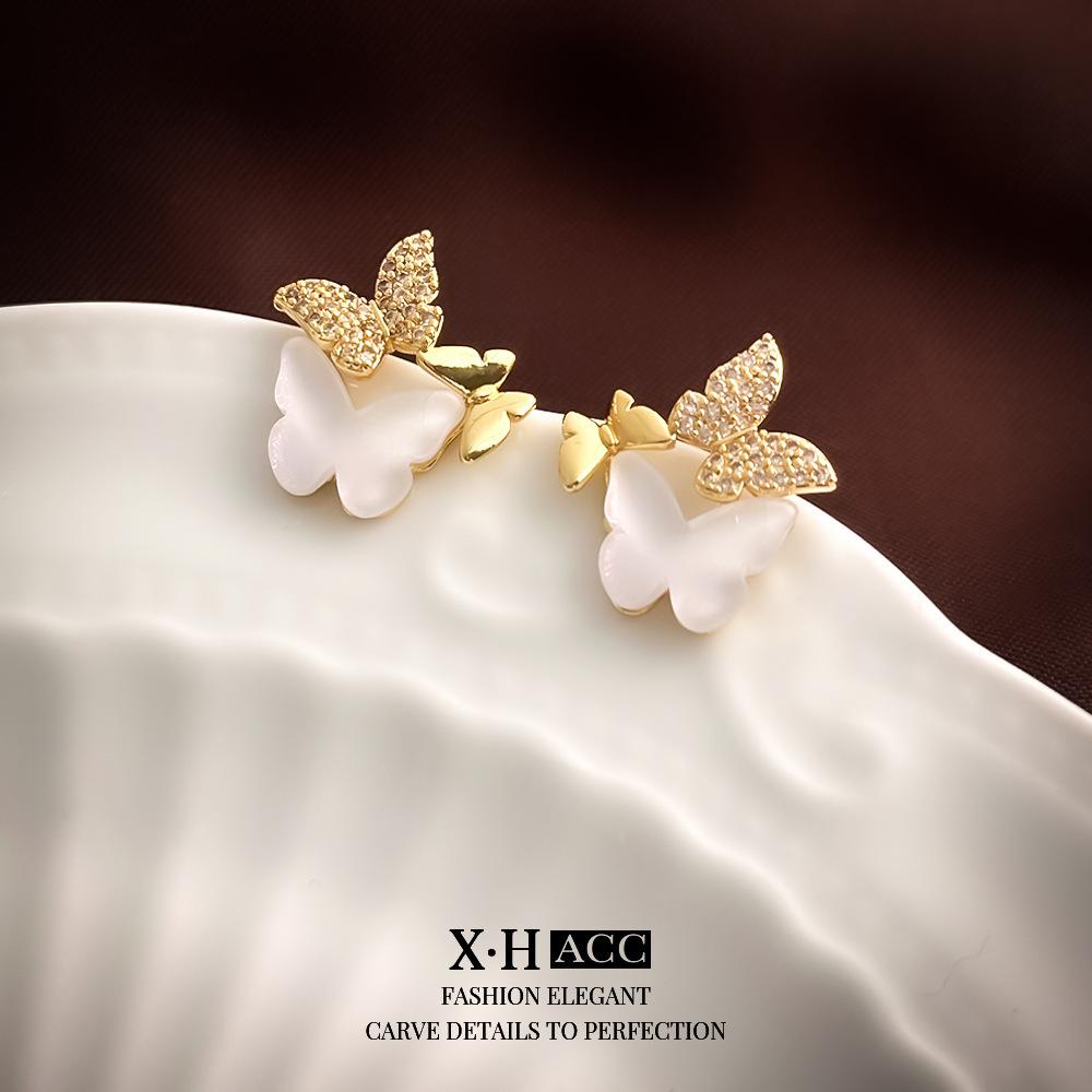 Simple Zircon Butterfly Earrings Light Luxury High-end Stud Earrings Temperament Fashionable Sweet Pearl Earrings Women