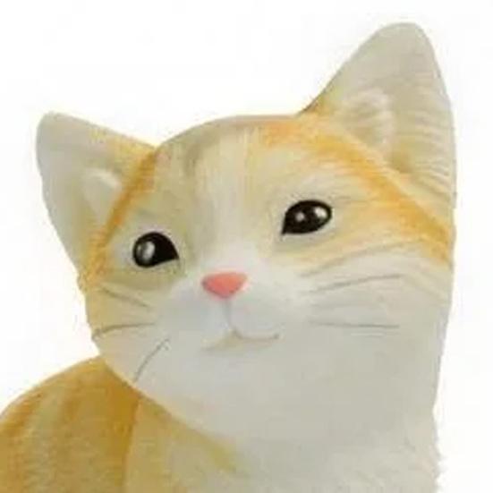 Mini Resin Cat Figurines Cute Realistic Cat Statue Miniature Animal Figures