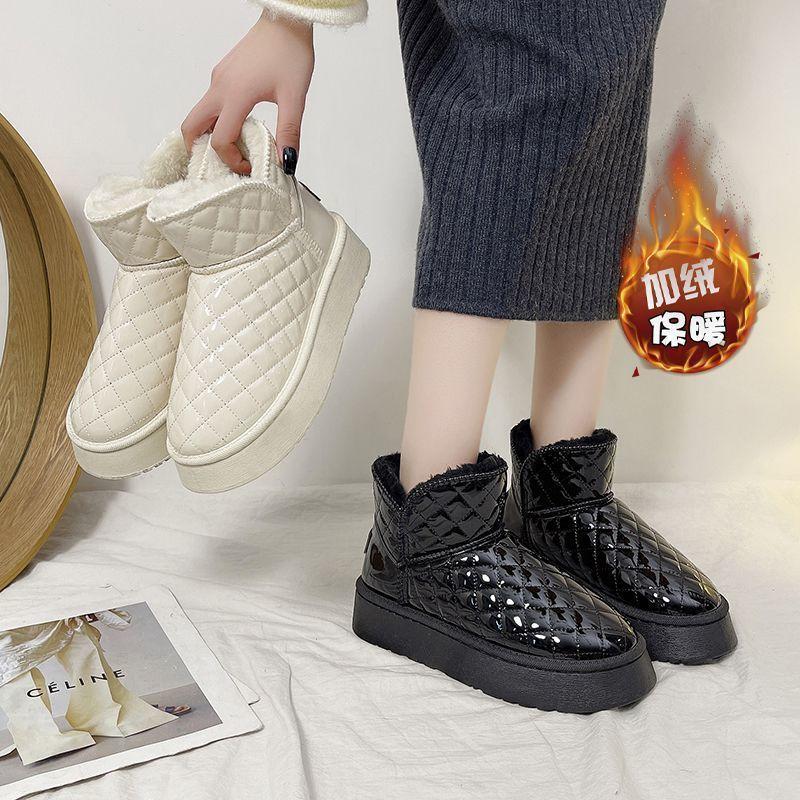 Feeling thick-soled snow boots, autumn and winter Internet celebrities fried the street, high-value design, short boots trendy and thin