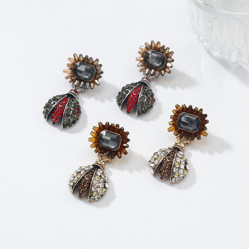 Boho Vintage Insect Stud Earrings With Full Rhinestone Floral Design Women 2025