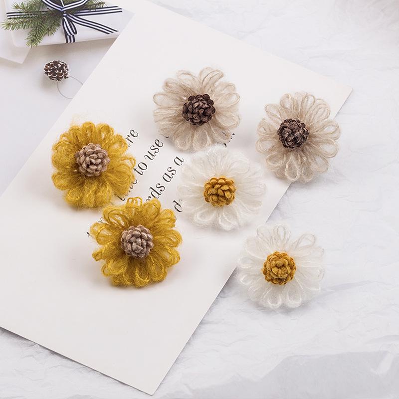 925 Autumn And Winter Colored Plush Woven Flower Earrings, Small Temperament And Fresh Mori Braided Daisy Stud Earrings