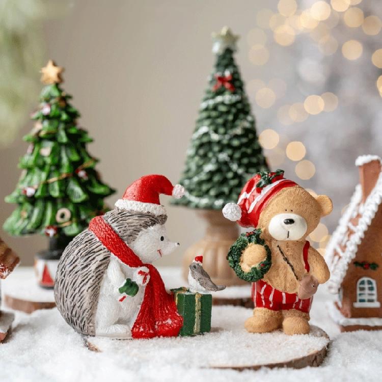 Festival Colorful Christmas Houses Tree Bear Statue Resins Miniature Figurine Ornament Seasonal Holiday Desktop Decors