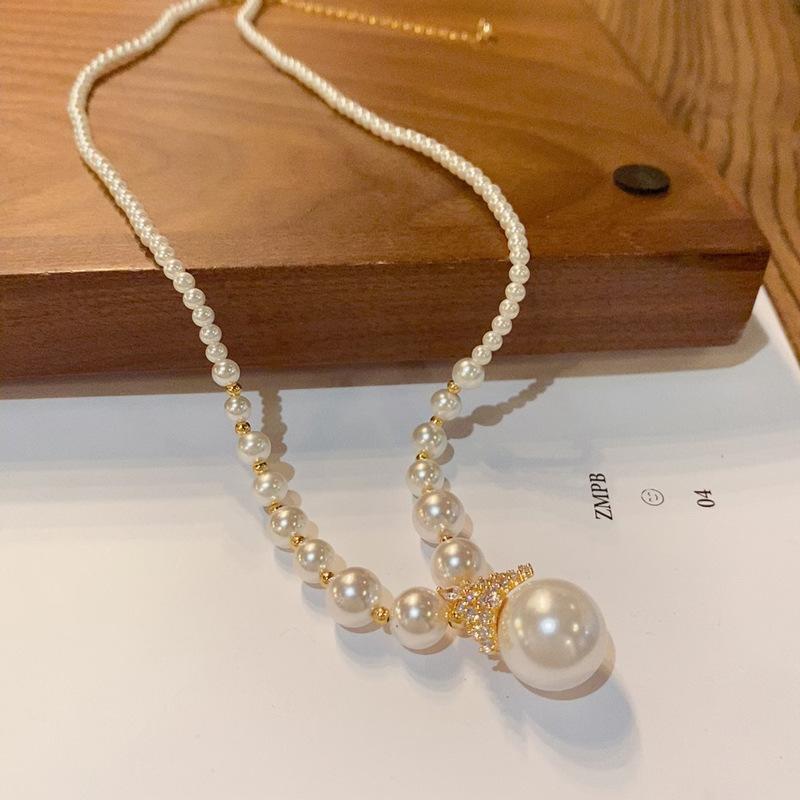 French Zircon Crown Glass Bead Necklace Fashionable Niche Design High-end Light Luxury Temperament Retro Sweater Chain
