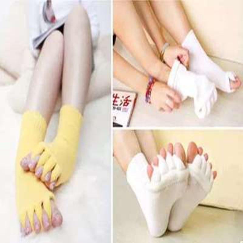 Fashionable Five Finger Toe Socks For Women With Breathable Cotton And Massage Benefits
