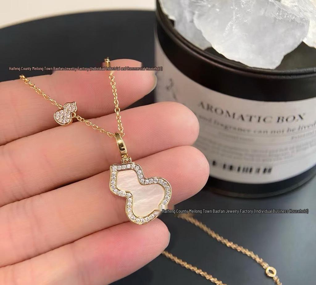 Gold Qilin Gourd Necklace with Red Chalcedony and 18k Rose Gold Clavicle Chain