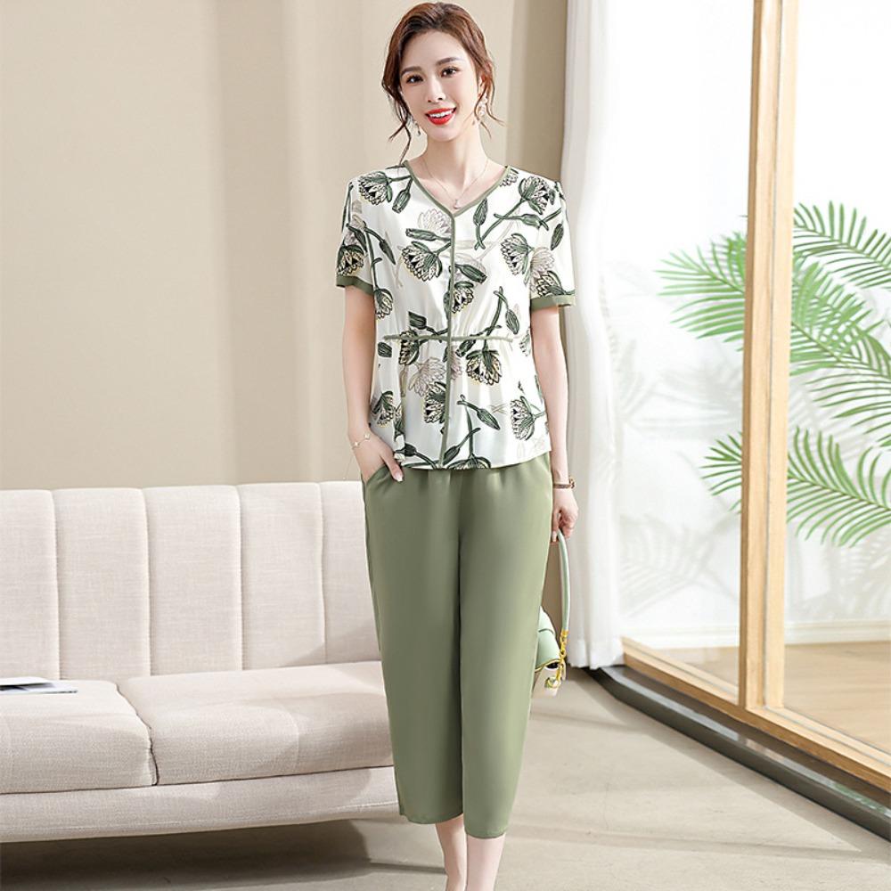Women's Regular Fit Two Piece Set Short Sleeve Floral Top Elastic Waist Cropped Pants Matching Outfit