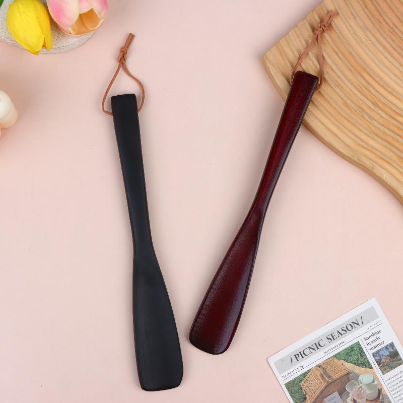 Long Handle Wooden Shoehorn Hanging Shoe Horn Easy Remover Shoehorn Lifter Easy On Off Wood Seniors Put On Shoes Tools