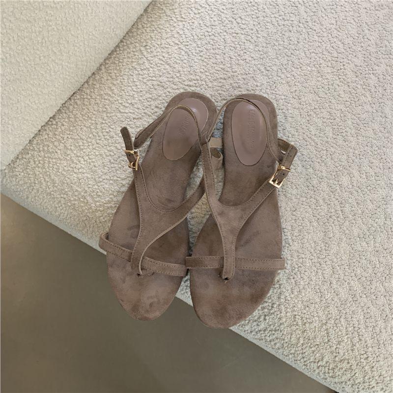 Sheepskin version! Korean version of the design sense flat sandals women's word with retro toe Roman sandals casual beach shoes