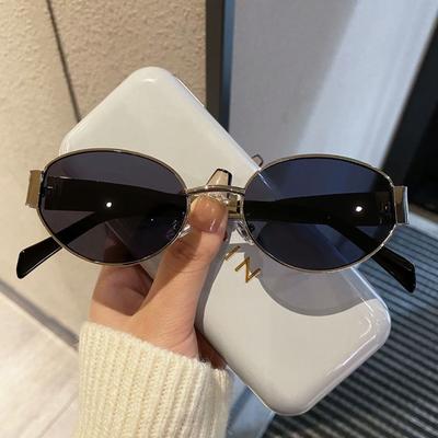 Brillen en accessoires – Zonnebrillen