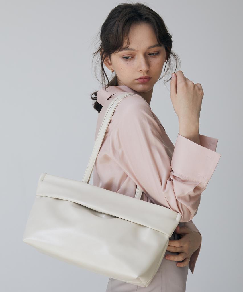 Lovecharm [Leah Shoulder Bag_Ivory] Leah Shoulder Bag_Ivory