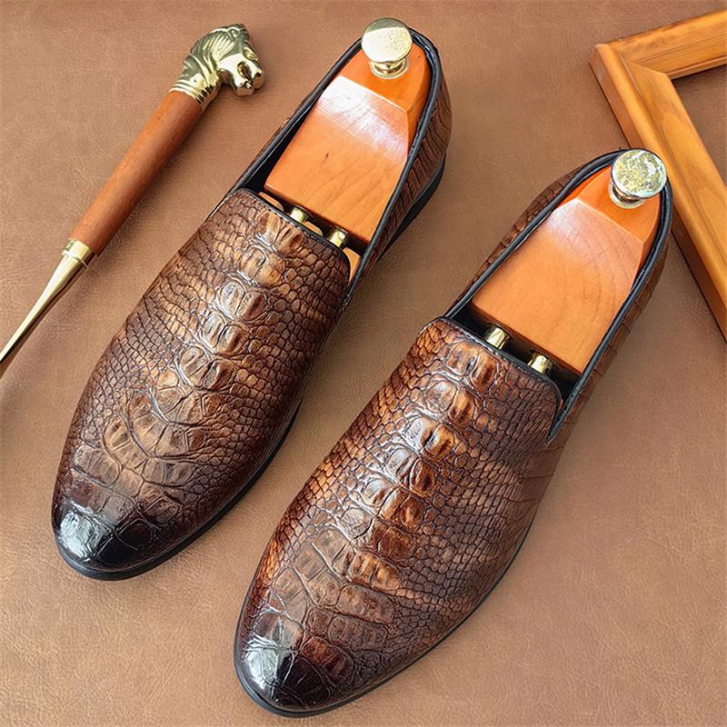 New Men's Charm Pointed Blue Black Alligator Pattern Patent Leather Shoes Male Dress Wedding Prom Homecoming Loafers Footwear